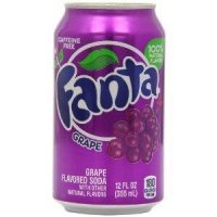 Fanta Grape  Originální chuť, dovoz z USA. UPOZORNĚNÍ: Toto zboží může být dočasně vyprodané. O aktuální možnosti odběru se prosím informujte na tel. +420 725 452 600 nebo e-mail borro@seznam.cz 